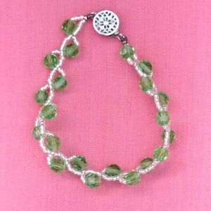 Elegant Green and Silver Bracelet